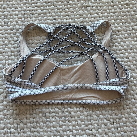 🔥 2 for 20$ / Lululemon Free To Be Bra *Wild - Picture 8 of 11
